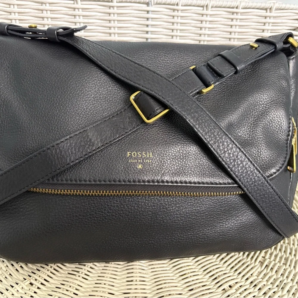 Fossil Preston Black Pebbled Leather Crossbody Bag - Picture 3 of 11